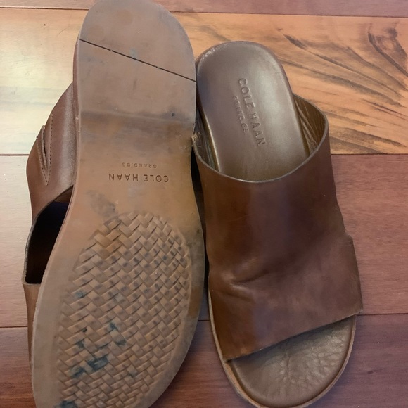 Men’s Cole Haan Leather Sandals - Picture 2 of 2
